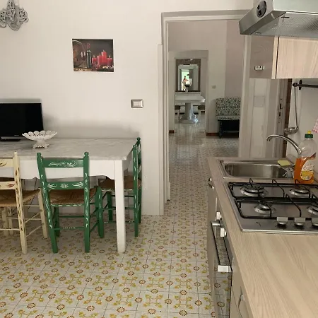 Villa San Nicola, Holidays Home, Historic Retreat 度假居 维纳克斯特里奇